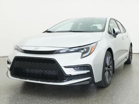 New 2026 Toyota Corolla SE FWD image 32