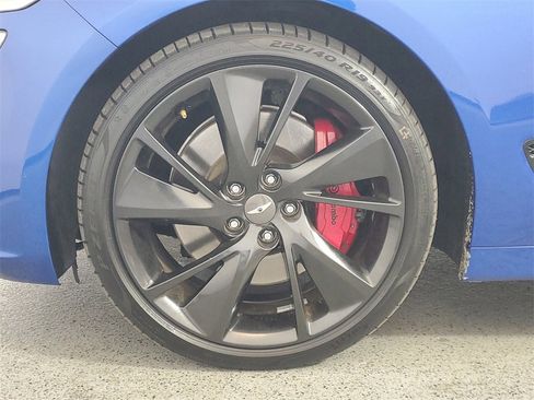 Used 2022 Genesis G70 3.3T image 9