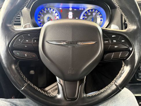 Used 2017 Chrysler 300 S w/ 300S Premium Group AWD/4WD image 12