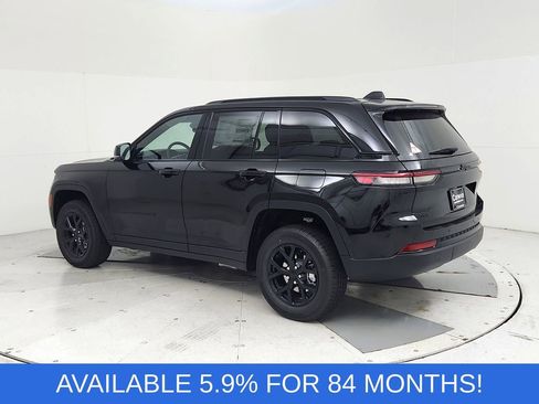 New 2025 Jeep Grand Cherokee Altitude image 6