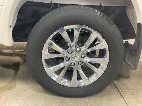 Used 2017 Ford F150 King Ranch w/ Equipment Group 601A Luxury AWD/4WD image 17