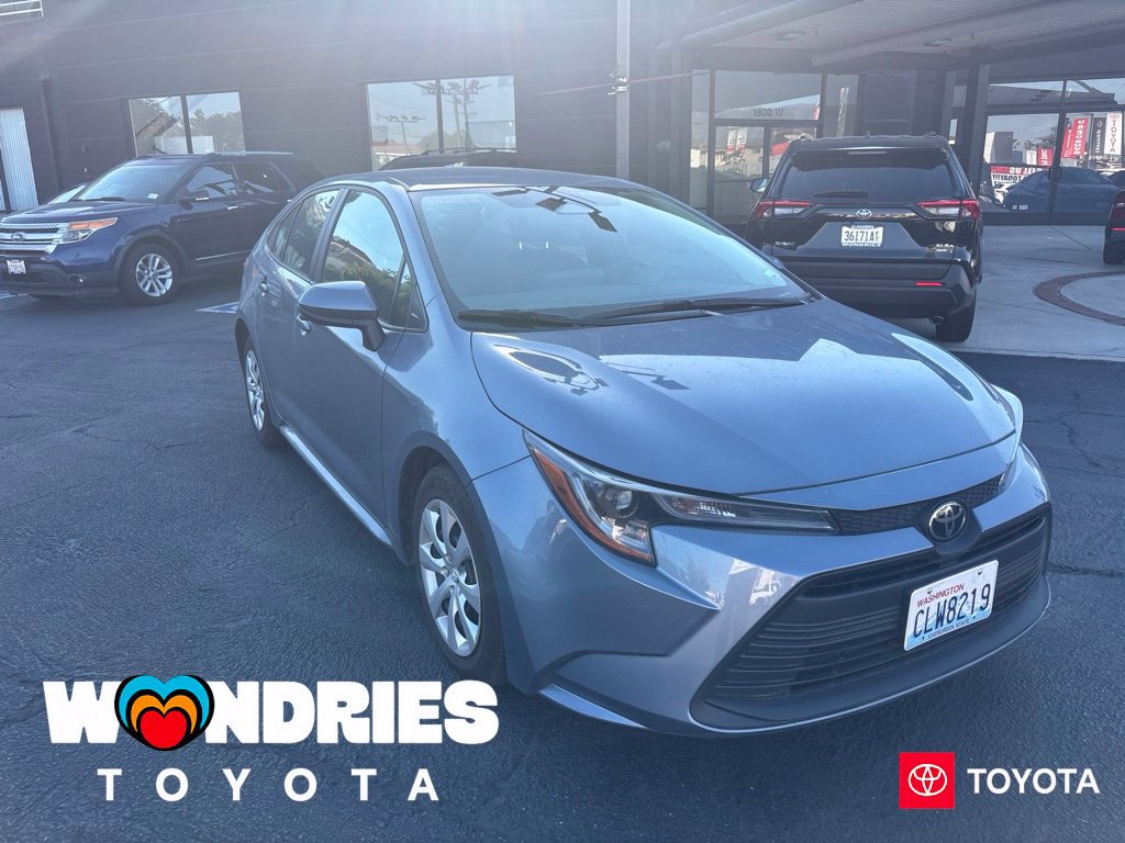 Used 2024 Toyota Corolla LE FWD image 1