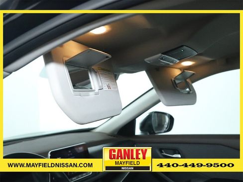 Used 2023 Nissan Rogue SV image 19