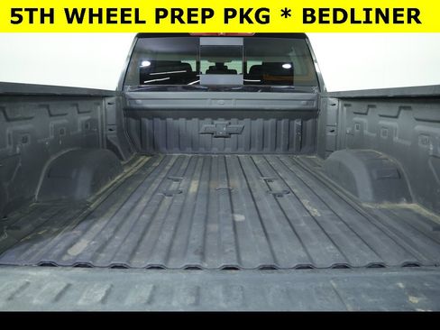 Used 2022 Chevrolet Silverado 2500 LTZ w/ LTZ Plus Package image 13