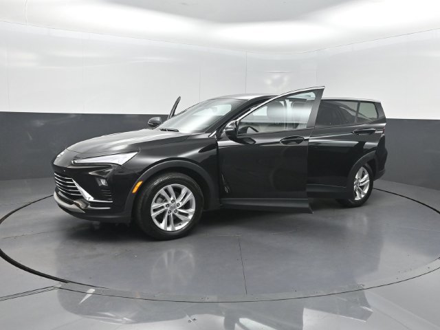 Used 2024 Buick Envista Preferred FWD image 30