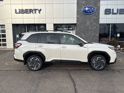 New 2025 Subaru Forester Limited image 3