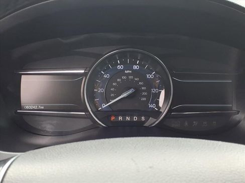 Used 2017 Ford Explorer Limited image 29