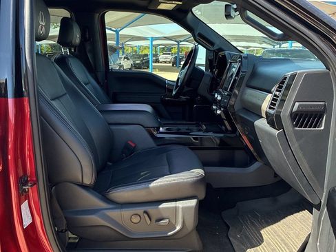 Used 2022 Ford F250 Lariat w/ Black Appearance Package AWD/4WD image 28