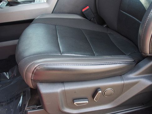 Used 2019 Ford F150 Raptor w/ Equipment Group 802A Luxury image 17