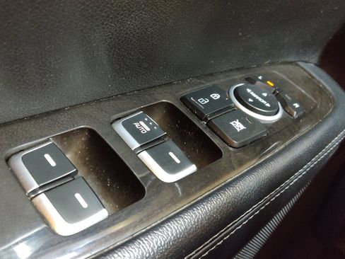 Used 2018 Kia Sorento LX image 27