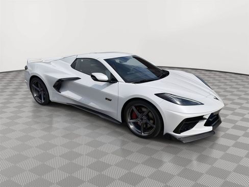 Used 2023 Chevrolet Corvette Stingray Premium Conv w/ Z51 Performance Package RWD image 34