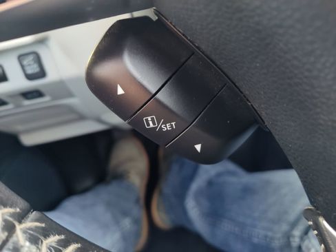 Used 2015 Subaru Forester 2.5i Limited image 31