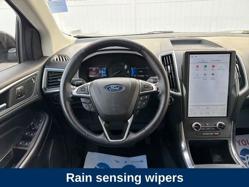 Used 2024 Ford Edge Titanium image 16