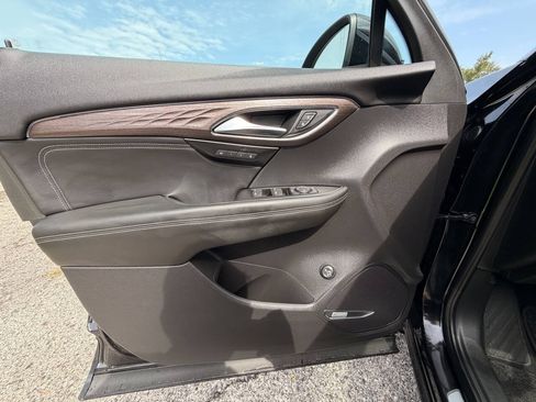 Used 2023 Buick Envision Avenir AWD/4WD image 11