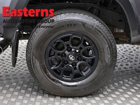 Used 2021 Toyota Tacoma SR w/ SX Package AWD/4WD image 29