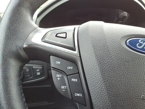 Certified 2023 Ford Edge SEL w/ Convenience Package image 15