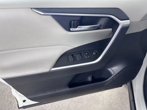 Used 2023 Toyota RAV4 XLE image 20