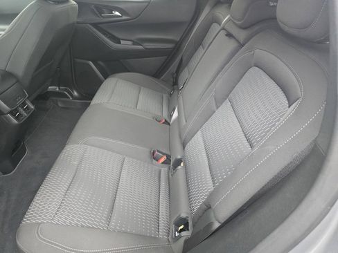 Used 2025 Chevrolet Equinox LT AWD/4WD image 9