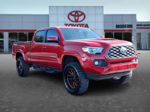 Used 2020 Toyota Tacoma TRD Sport image 6