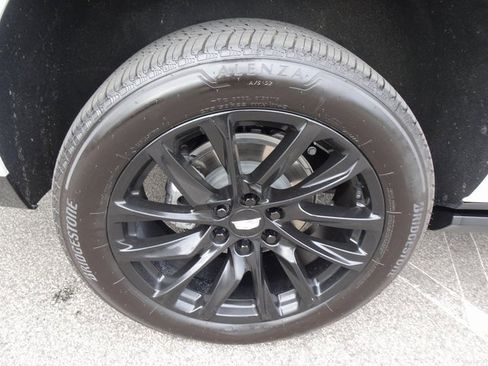 Used 2024 Cadillac Escalade ESV Sport Platinum w/ LPO, ONYX Package image 44