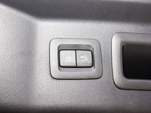 Used 2025 MAZDA CX-90 3.3 Turbo w/ Preferred Package image 15