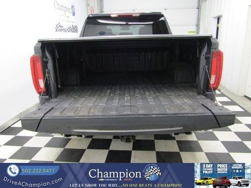 Certified 2024 GMC Sierra 1500 SLT w/ SLT Premium Package AWD/4WD image 18
