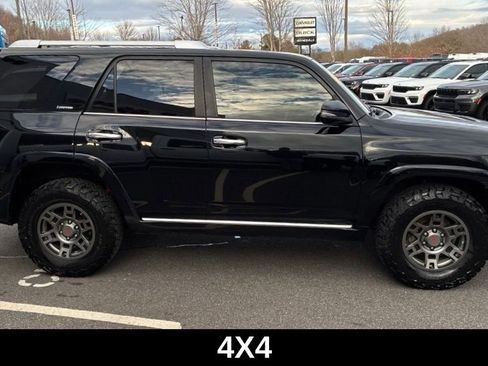 Used 2016 Toyota 4Runner Limited image 3