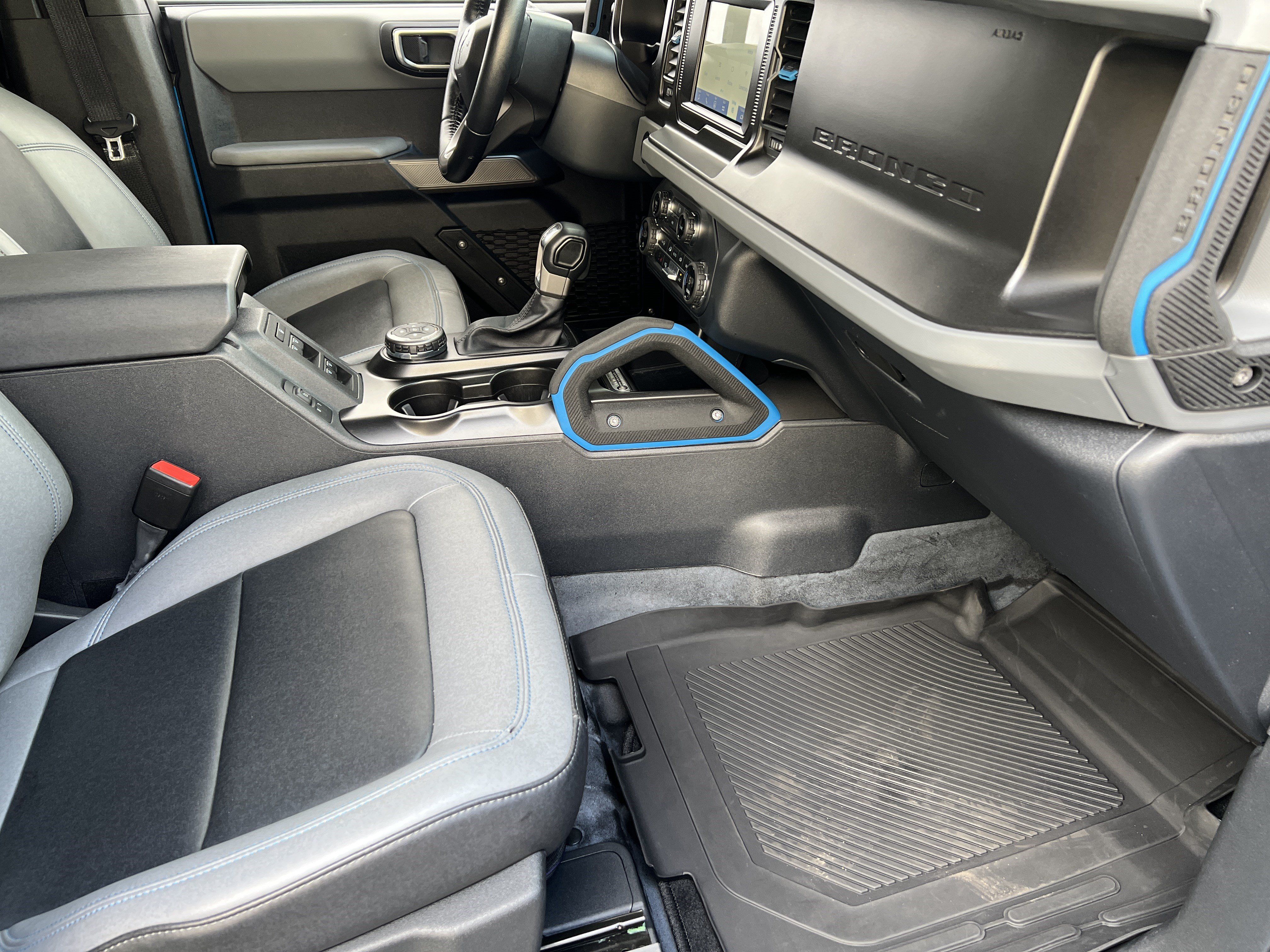 Used 2023 Ford Bronco Black Diamond w/ Sasquatch Package AWD/4WD image 23