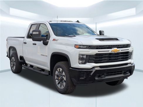New 2026 Chevrolet Silverado 2500 Custom w/ Custom Value Package image 9