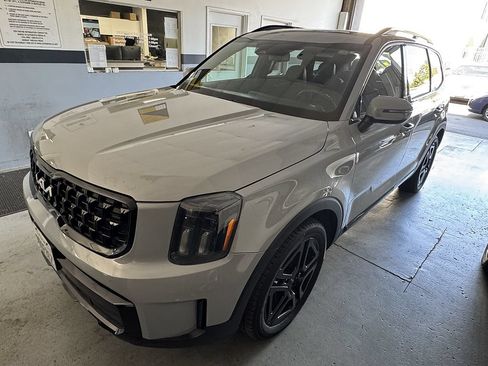 Used 2024 Kia Telluride EX X-Line AWD/4WD image 2
