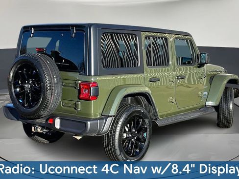 Used 2023 Jeep Wrangler Unlimited Sahara w/ Cold Weather Group image 7