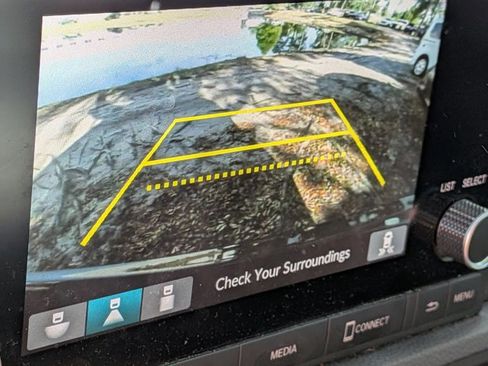 Used 2023 Honda CR-V Sport image 7