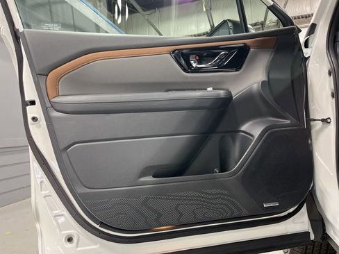 Certified 2026 Subaru Forester Sport image 14