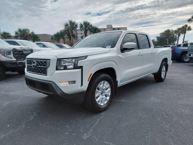 Used 2022 Nissan Frontier SV w/ Technology Package RWD image 5