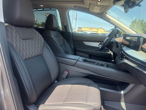 Used 2026 Nissan Murano Platinum w/ Cargo Package AWD/4WD image 15