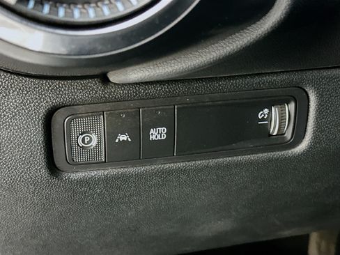 Used 2025 Chevrolet Equinox EV LT FWD image 17