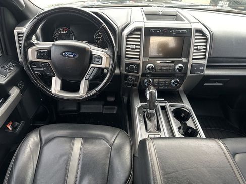 Used 2018 Ford F150 Platinum w/ Equipment Group 701A Luxury image 21