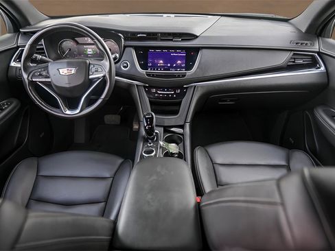 Used 2022 Cadillac XT6 Luxury image 27