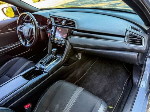 Used 2021 Honda Civic Sport image 12