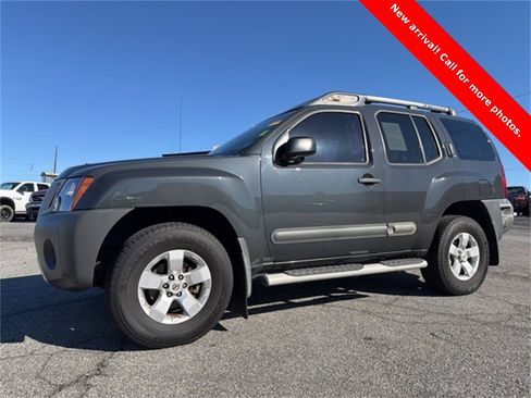 Used 2012 Nissan Xterra S w/ Value Package image 3