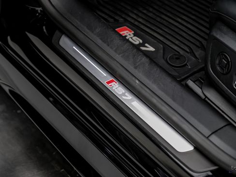 Used 2024 Audi RS 7 Performance AWD/4WD image 42