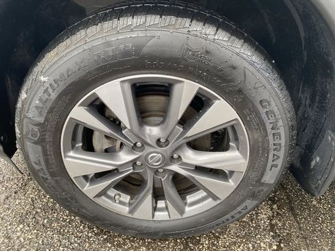 Used 2016 Nissan Murano S image 29