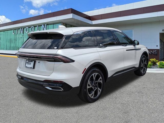 New 2026 Lincoln Nautilus Premier AWD/4WD image 4