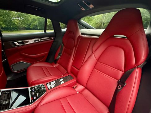 Used 2022 Porsche Panamera GTS w/ Premium Package AWD/4WD image 28