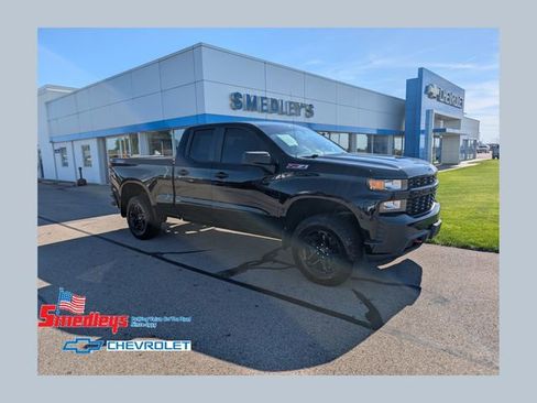 Used 2019 Chevrolet Silverado 1500 Custom Trail Boss w/ Custom Convenience Package AWD/4WD image 1