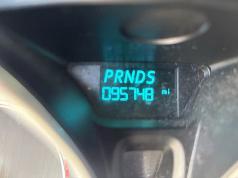 Used 2018 Ford Fiesta SE image 2