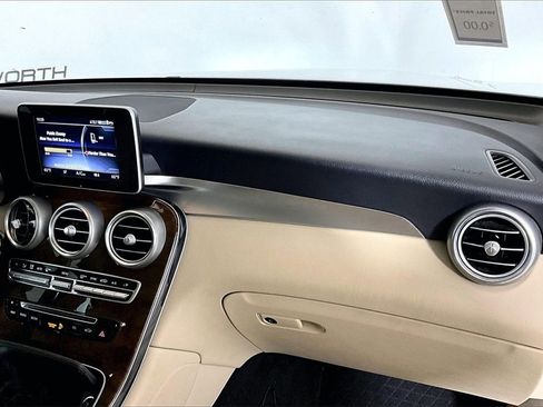Used 2018 Mercedes-Benz GLC 300 GLC 300 image 12