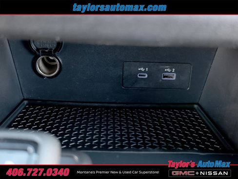 Used 2024 Nissan Pathfinder S image 19