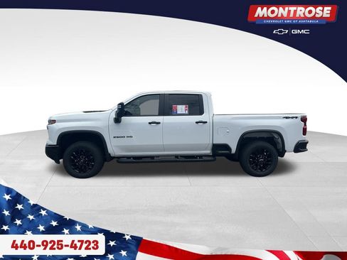 Used 2025 Chevrolet Silverado 2500 Custom w/ Custom Value Package AWD/4WD image 2