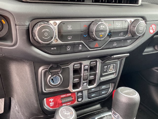 Used 2026 Jeep Gladiator Rubicon AWD/4WD image 13